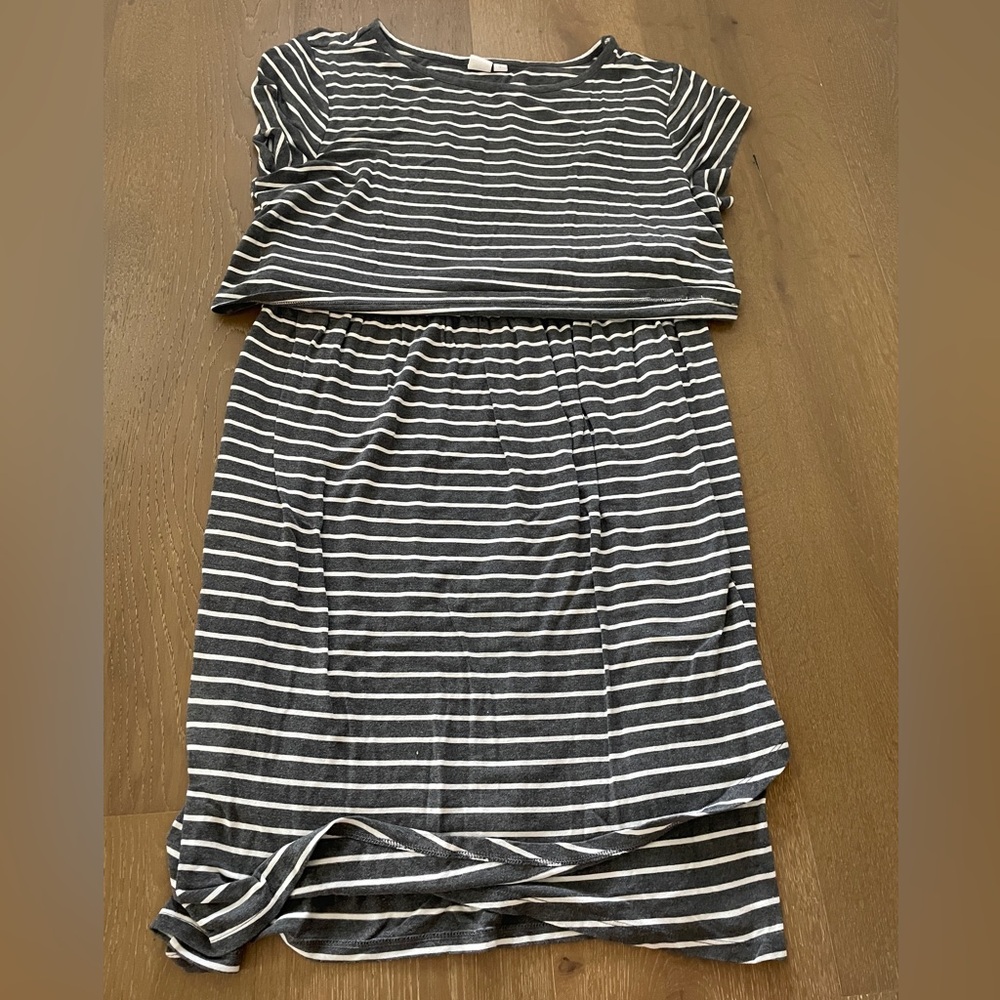 Maternity and postpartum nursing friendly dress